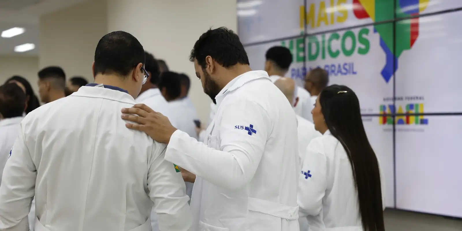 Estudantes de baixa renda de curso de medicina terao ajuda