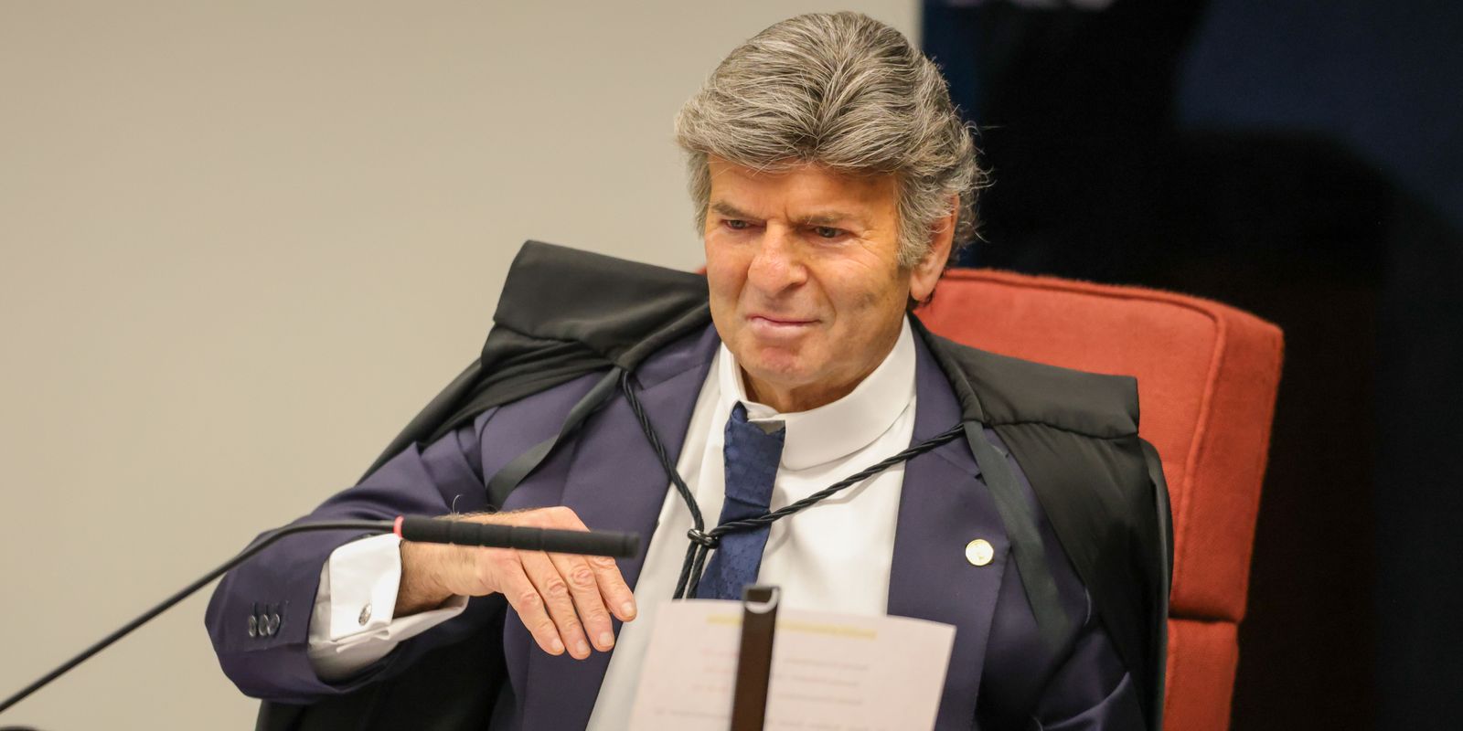 Fux cita inompetencia do STF para julgar acao contra Bolsonaro
