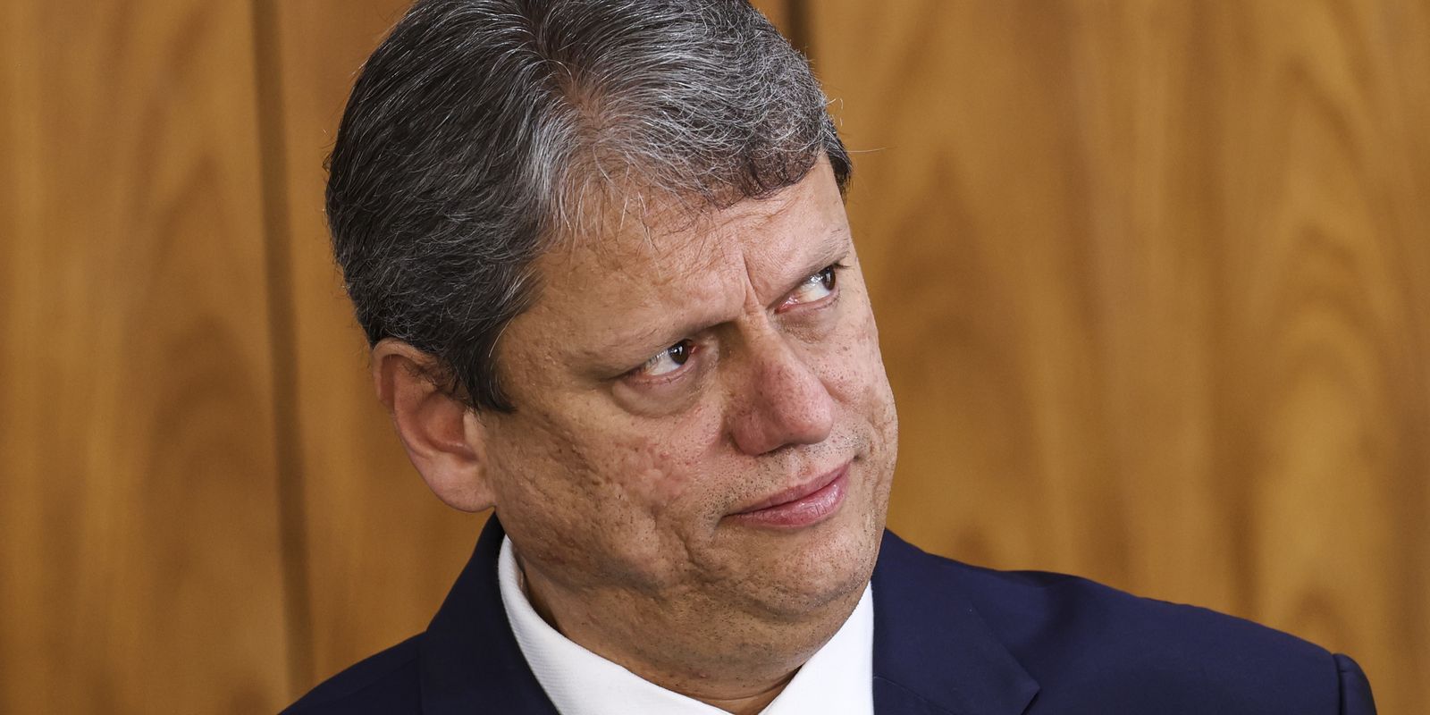 Moraes pede parecer da PGR sobre pedido para investigar Tarcisio Tarcísio