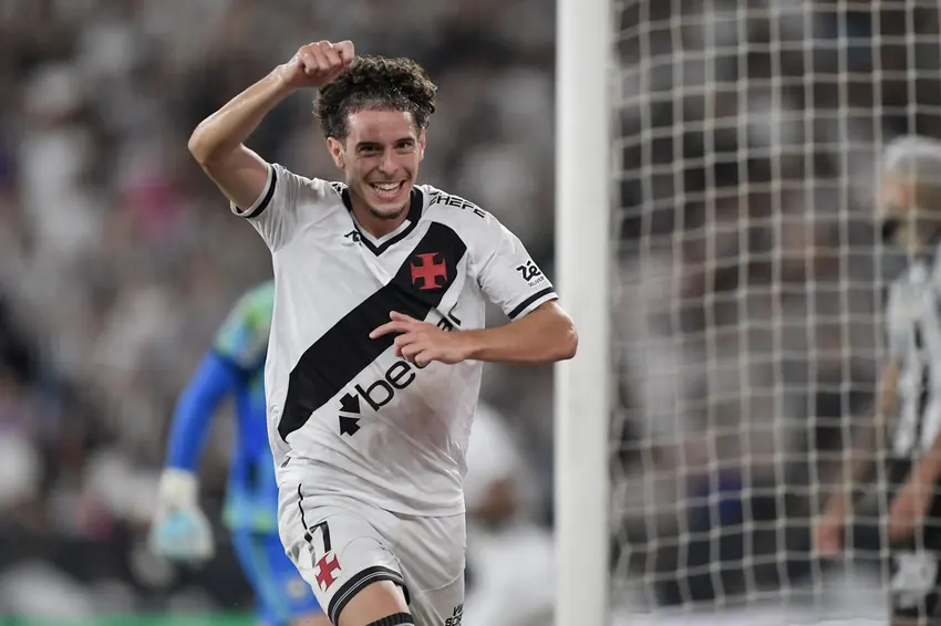 No momento, você está visualizando Nos pênaltis, Vasco elimina o Botafogo e avança à semifinal da Copa do Brasil