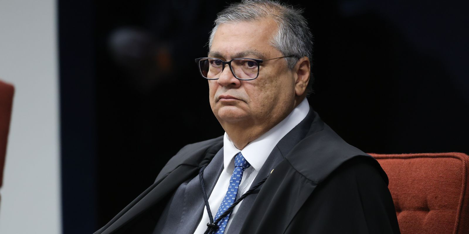 PF indicia mulher que tentou agredir Flavio Dino durante voo
