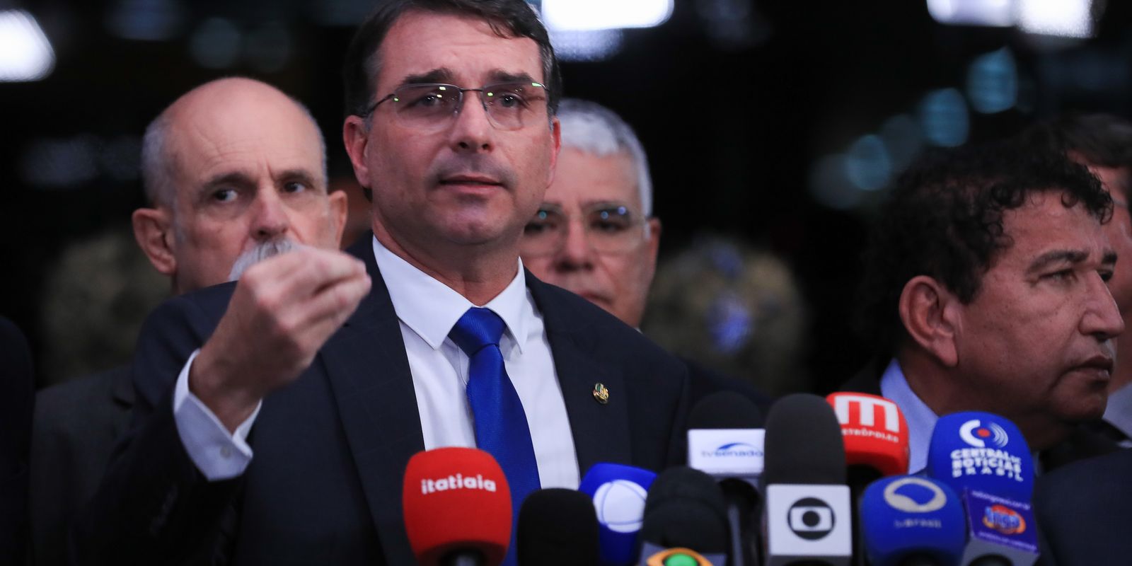 Senador Flavio ataca Moraes apos voto para condenar Bolsonaro