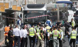 Leia mais sobre o artigo Ataque terrorista em ônibus deixa mortos e feridos em Israel