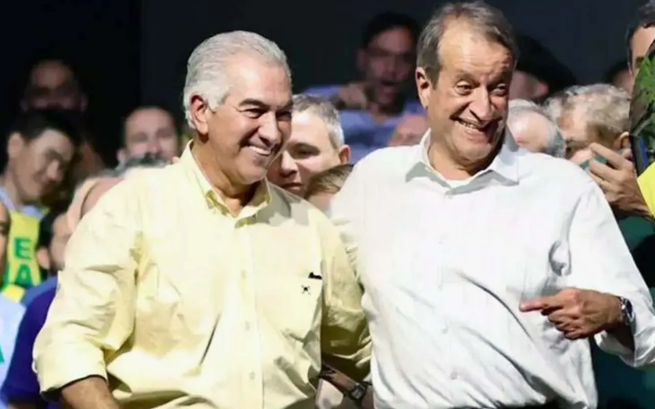 Reinaldo Azambuja assume presidência do PL em MS com apoio de prefeitos e lideranças, fortalecendo a sigla para 2026.