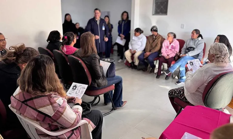 Prefeitura reconhece a Casa Rosa como referência em prevenção e diagnóstico, projeto criado pelo médico voluntário Dr. Victor Rocha.