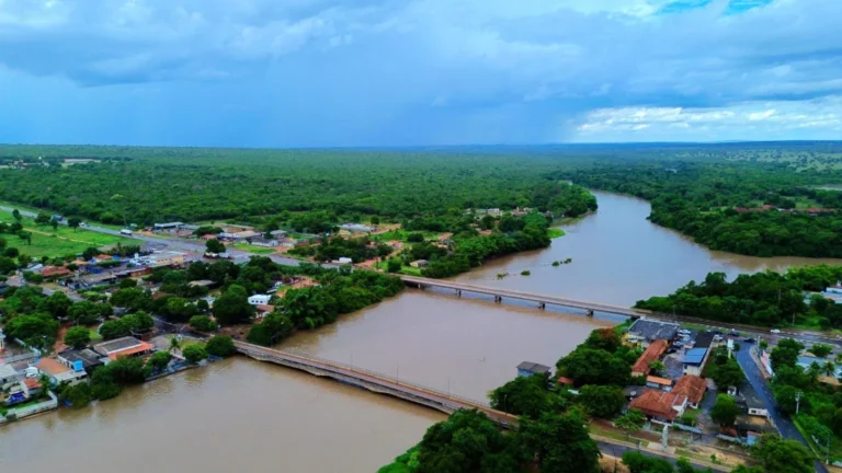 Coxim registra 41,3°C e lidera ranking das cidades mais quentes do Brasil, segundo dados do Inmet.