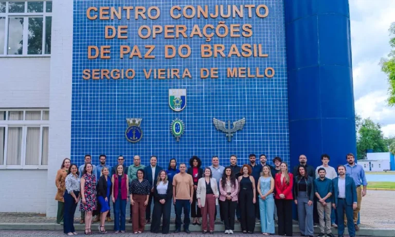 EPJAIAC reúne jornalistas no Rio de Janeiro para treinamento de atuação segura em áreas de conflito.