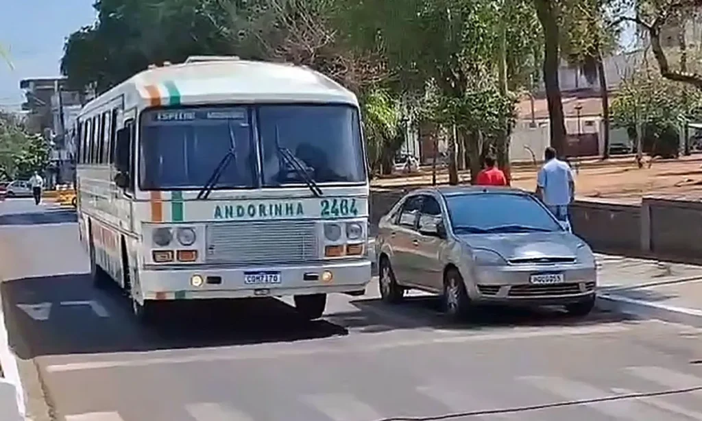 Crianças vivenciam passeio histórico em ônibus clássicos da Andorinha 2 onibus andorinha ônibus