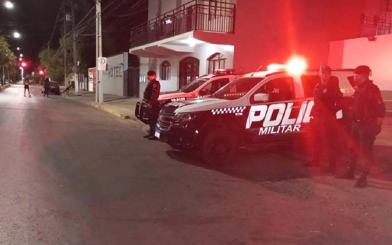 Homem é preso em Corumbá por violência doméstica contra companheira e filha no bairro Guaicurus após denúncia à Polícia Militar.