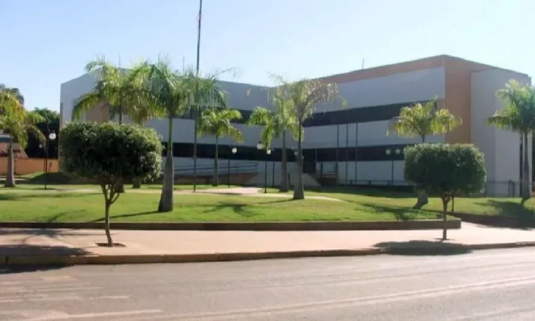 MP aciona Justiça para suspender festa de aniversário dos 77 anos de Camapuã, questionando gasto de R$ 2,2 milhões com shows e rodeio.