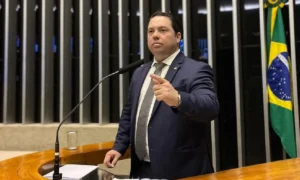 Leia mais sobre o artigo Parlamentar de MS é contra tarifa social de energia para baixa renda