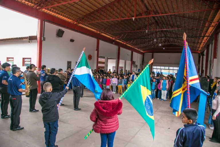 Semana da Pátria em Corumbá termina com cerimônia no Jardim da Independência e desfile cívico-militar no 7 de Setembro.