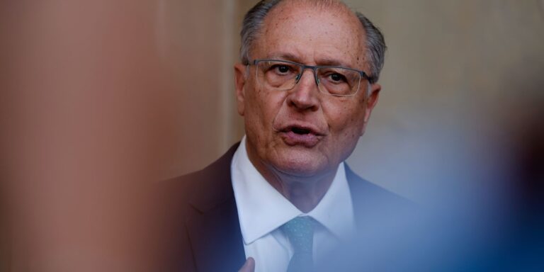 Brasil venderá 6 milhões de barris de petróleo à Índia em um ano, anuncia Alckmin