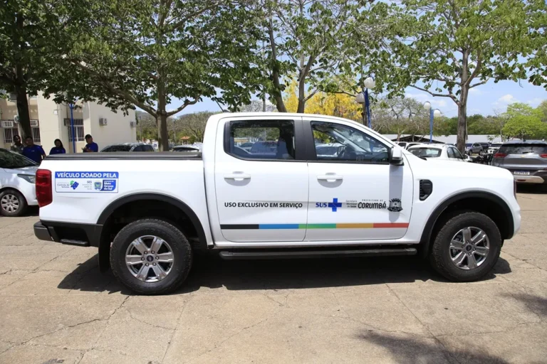 Corumbá recebe caminhonete para reforçar combate às arboviroses e ampliar ações de vigilância em saúde.