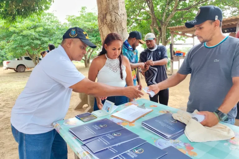 Cursos de formação de aquaviários e segurança de embarcações formam novos profissionais no Pantanal, fortalecendo turismo e segurança fluvial.
