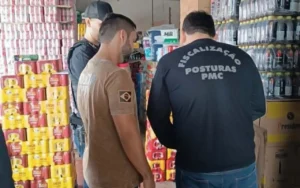 Leia mais sobre o artigo Fiscalização em Corumbá apreende 800 garrafas de bebidas irregulares