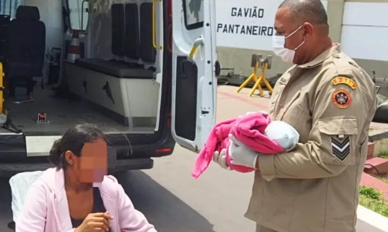 Parto orientado por bombeiros em Corumbá ocorre a 160 km da cidade; mãe e bebê passam bem.