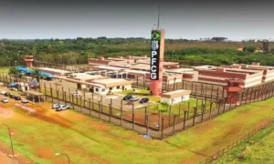 Ministério da Justiça transfere líderes do Comando Vermelho para presídios federais; Campo Grande volta ao centro da estratégia.