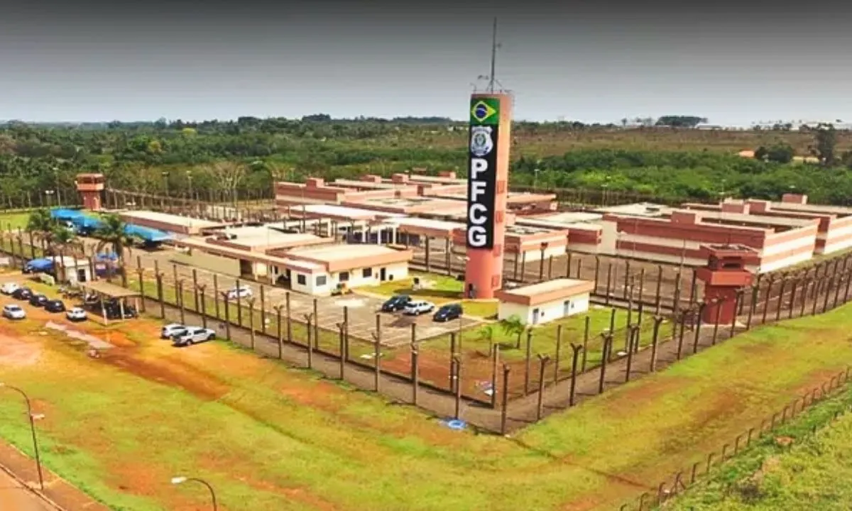 Ministério da Justiça transfere líderes do Comando Vermelho para presídios federais; Campo Grande volta ao centro da estratégia.