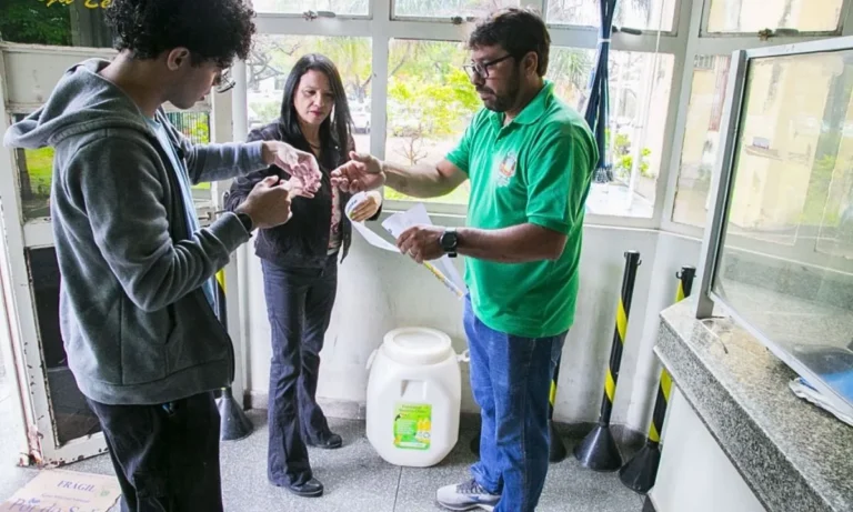 Corumbá amplia pontos de coleta de óleo de cozinha usado. Projeto 'Só Óleo' facilita descarte ambientalmente correto em vários locais da cidade.