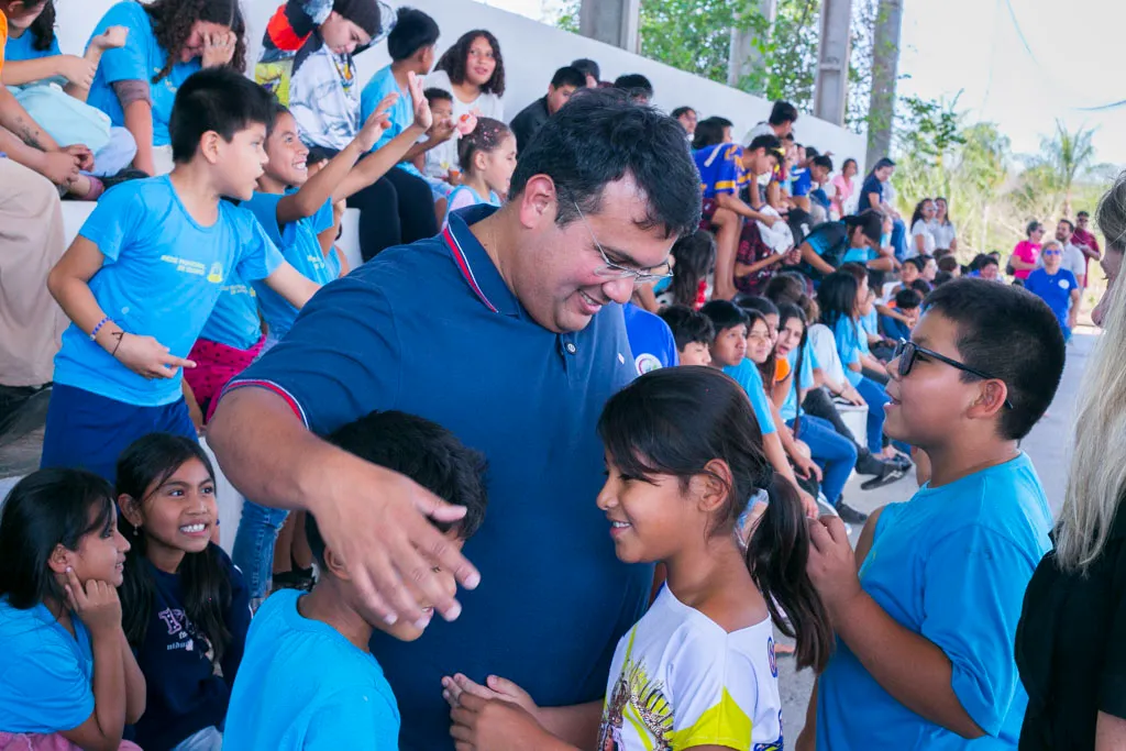 SEMED recebe novo ônibus escolar para reforçar transporte de alunos em Corumbá 3 transporte escolar2 ônibus escolar