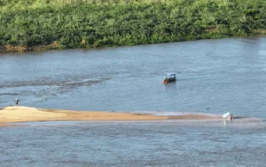 Leia mais sobre o artigo Alerta da Defesa Civil reforça prevenção de afogamentos no Rio Paraguai em Corumbá