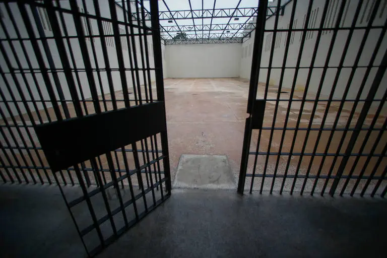 Moraes aprova cela especial para Bolsonaro na Papuda com TV e ar-condicionado 2