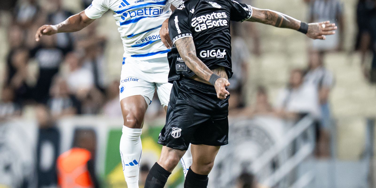 Cruzeiro empata com Ceara e sai da briga pelo titulo