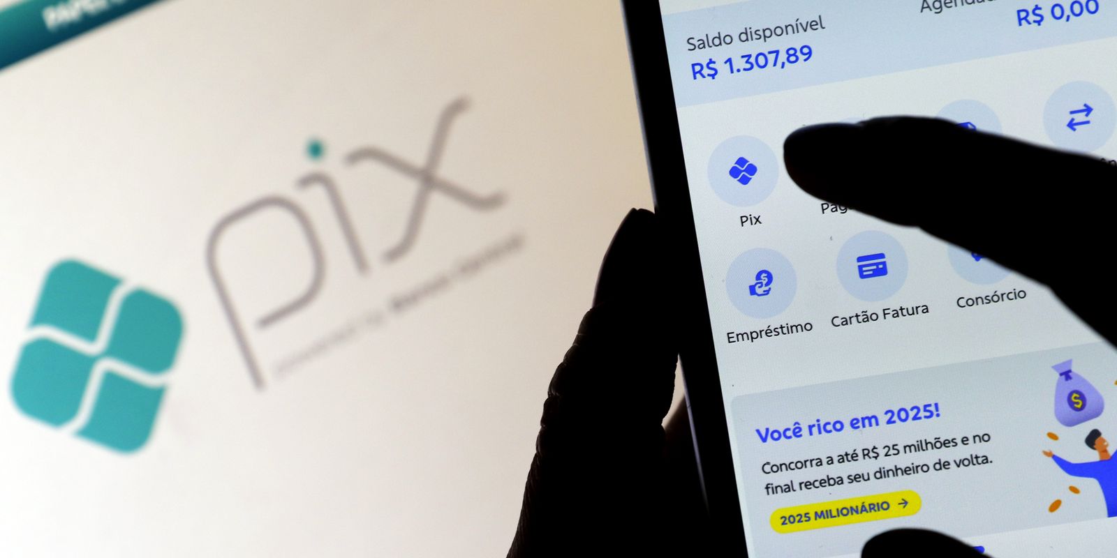 Pix completa cinco anos perto de movimentar R 30 trilhoes