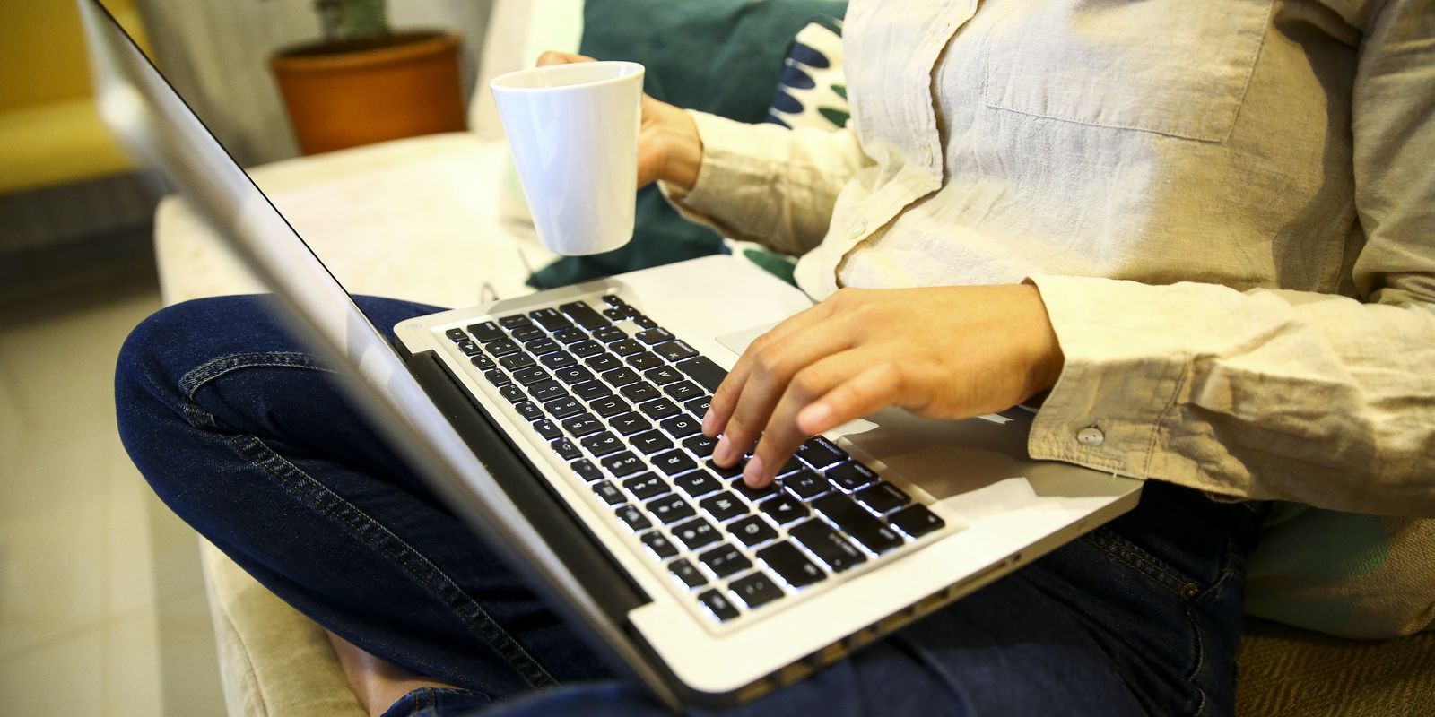 Proporcao de quem estava em home office recua em 2024