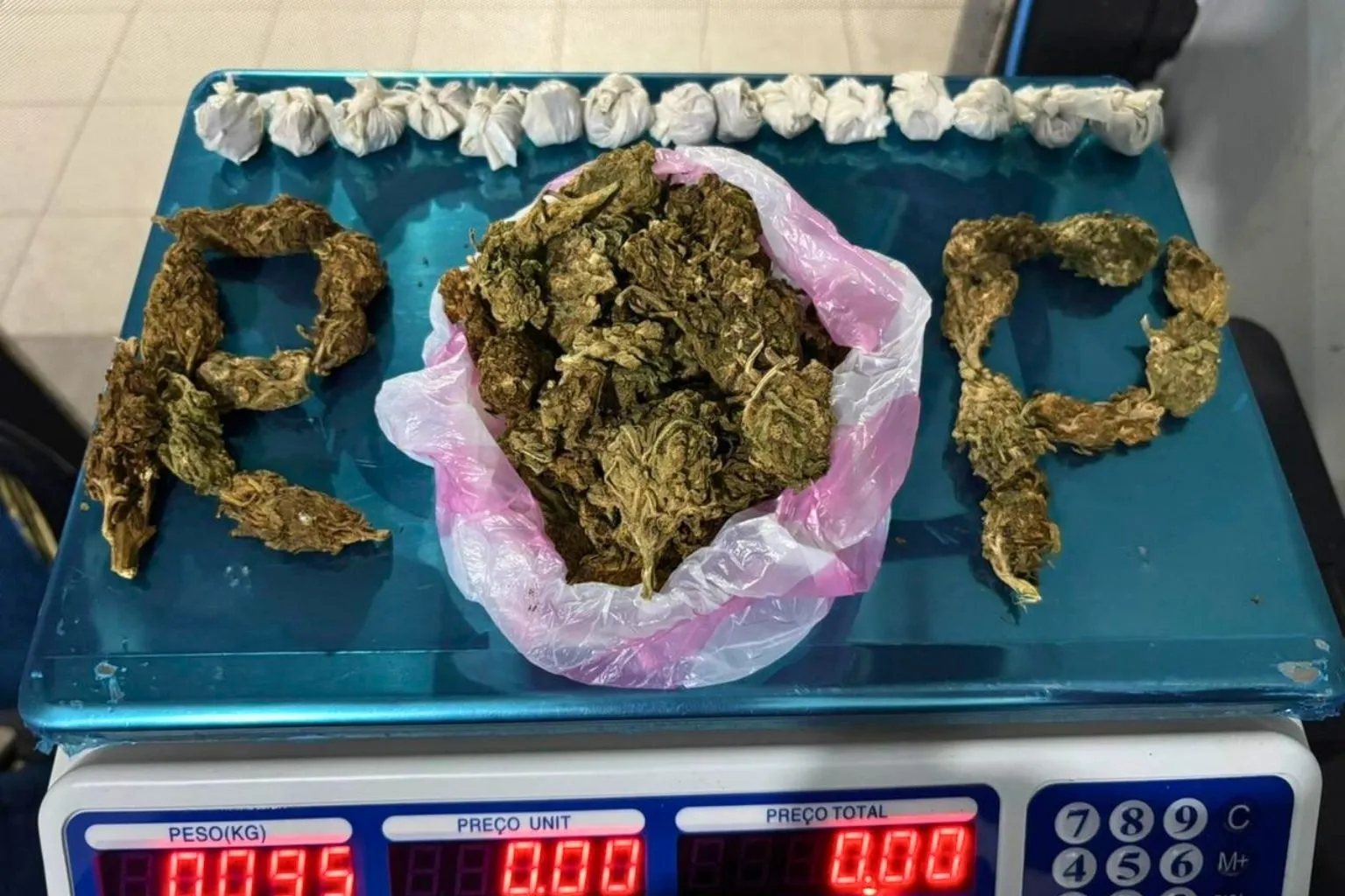 Adolescente de 17 anos é apreendido com 95 gramas de haxixe em Corumbá durante a Operação Fronteira/Divisas Seguras. Caso foi encaminhado à Polícia Civil.