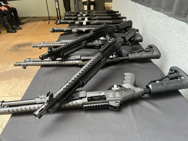 Agepen inaugura nova base do COPE e entrega armamentos modernos em Campo Grande 3 amrmas entregues COPE COPE