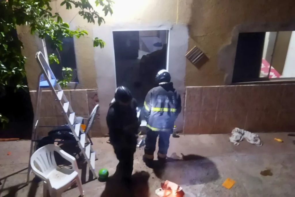 incendio residencia 2 carregador de celular