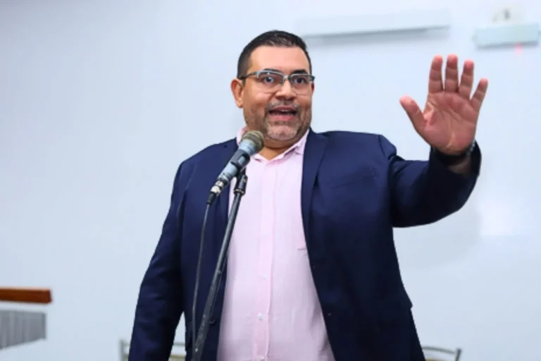 Kleyton Cruz assume vaga na Câmara de Corumbá na próxima segunda-feira (10), após saída de Chicão Vianna para secretaria municipal.