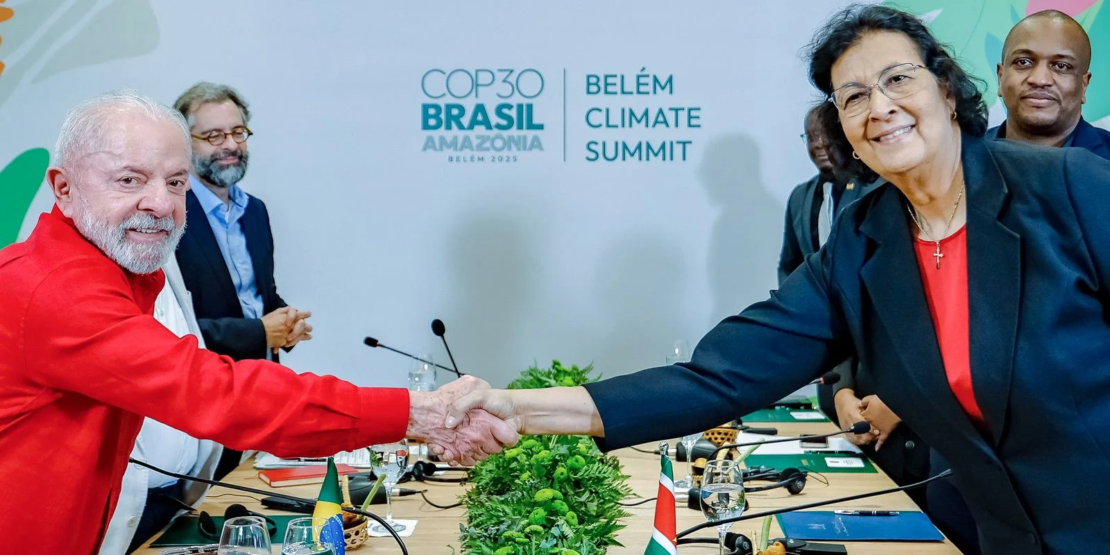 Lula em Belém: Acordos Bombásticos com Suriname e Papua Nova Guiné na COP30!