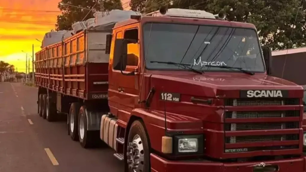 Operação Protetor apreende 1,5 tonelada de maconha em Campo Grande 2 Operação Protetor apreende 1,5 tonelada de maconha em Campo Grande. Veja detalhes da ação policial que resultou na prisão em flagrante.