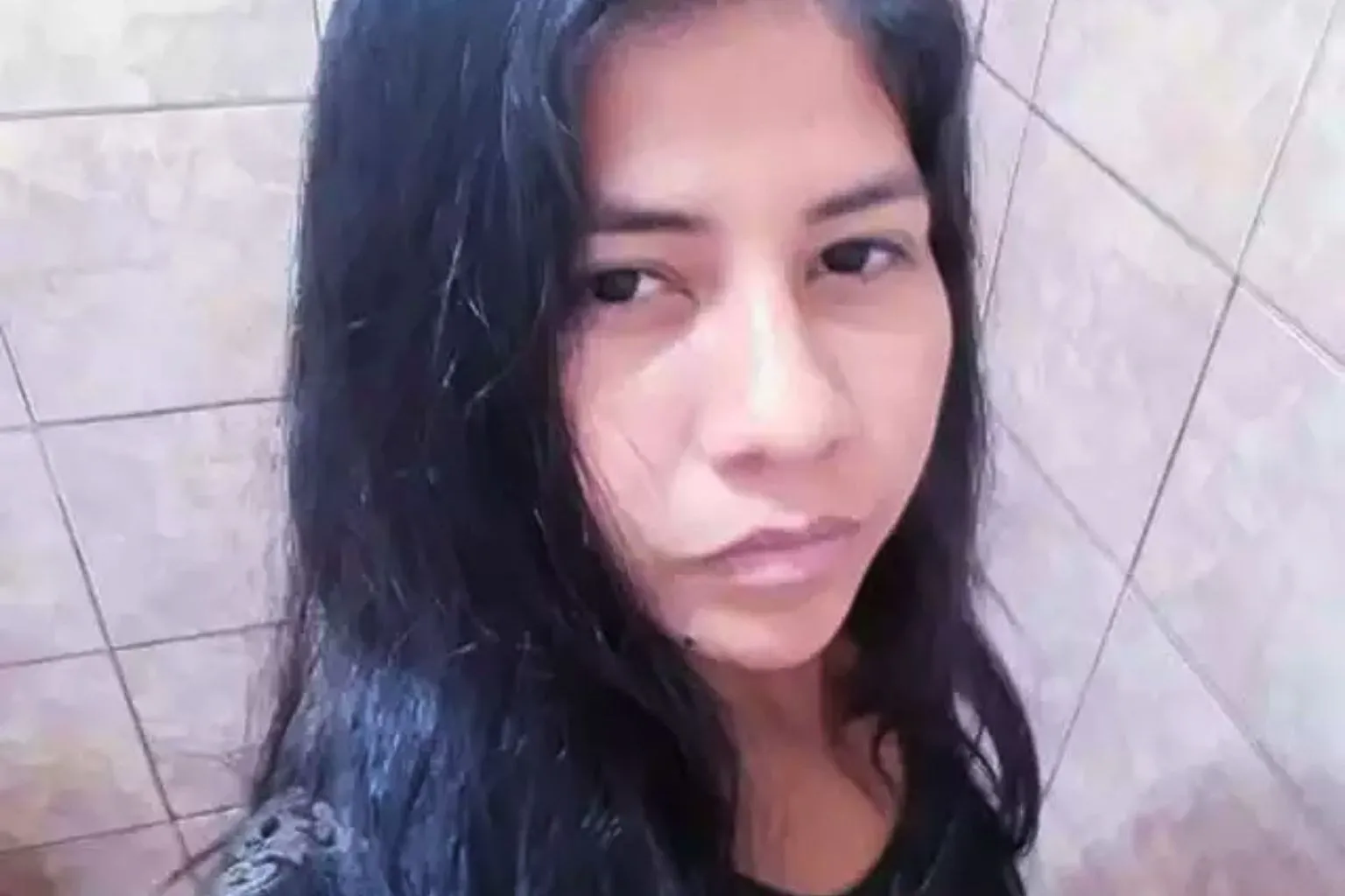 Leia mais sobre o artigo Jovem é morta a facadas em frente de casa em Jardim