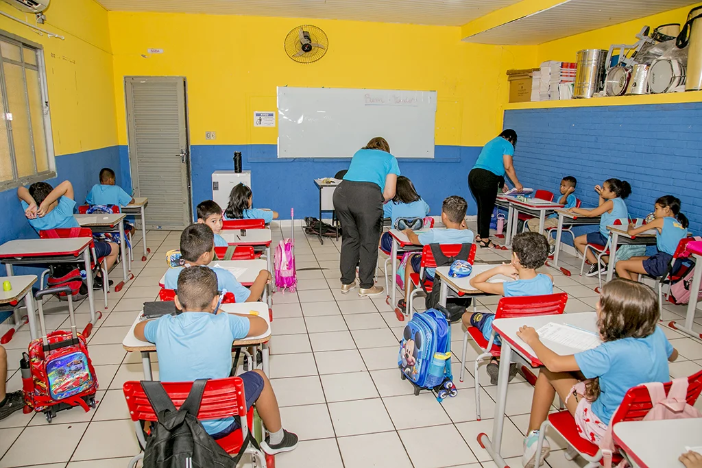 Inscrições abertas para seleção de professores temporários em Corumbá até 15/11. Saiba mais sobre vagas, prova e etapas do processo seletivo.