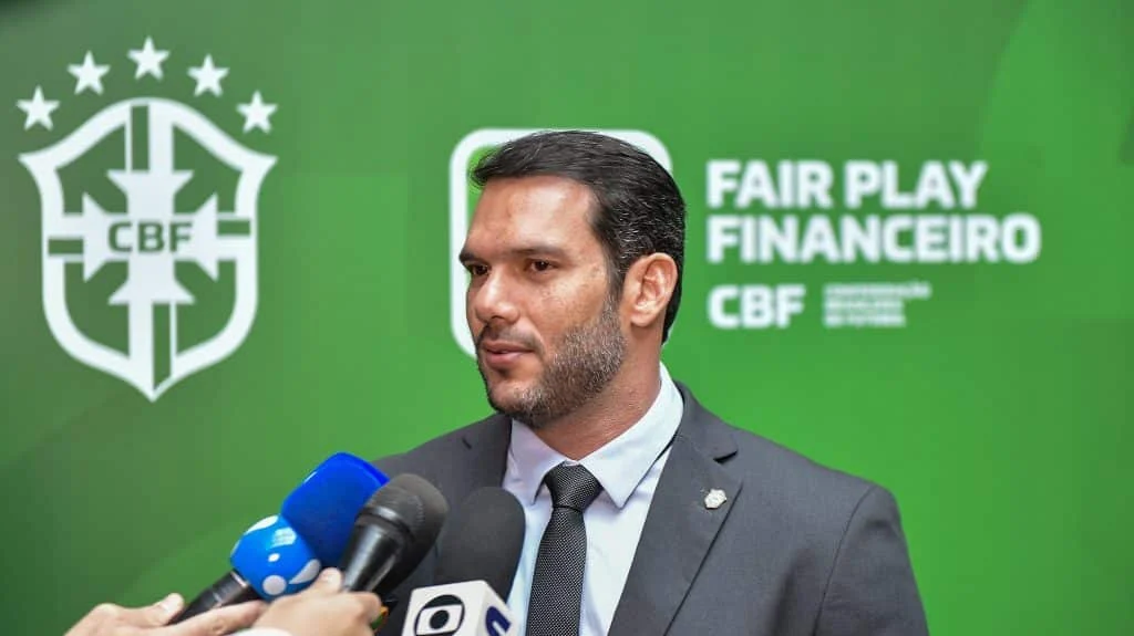 CBF lança Fair Play Financeiro em 2026 para controlar gastos e riscos econômicos dos clubes brasileiros. Saiba as novas regras e prazos.