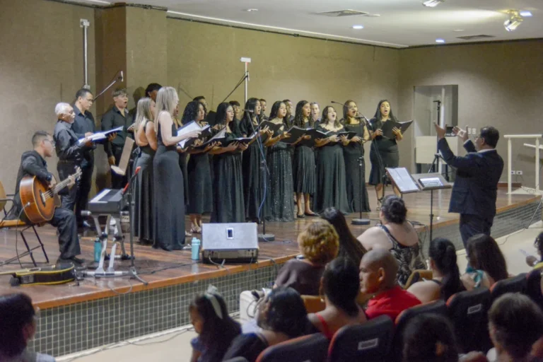 Corumbá celebra 20 anos do Coral Cidade Branca com concerto