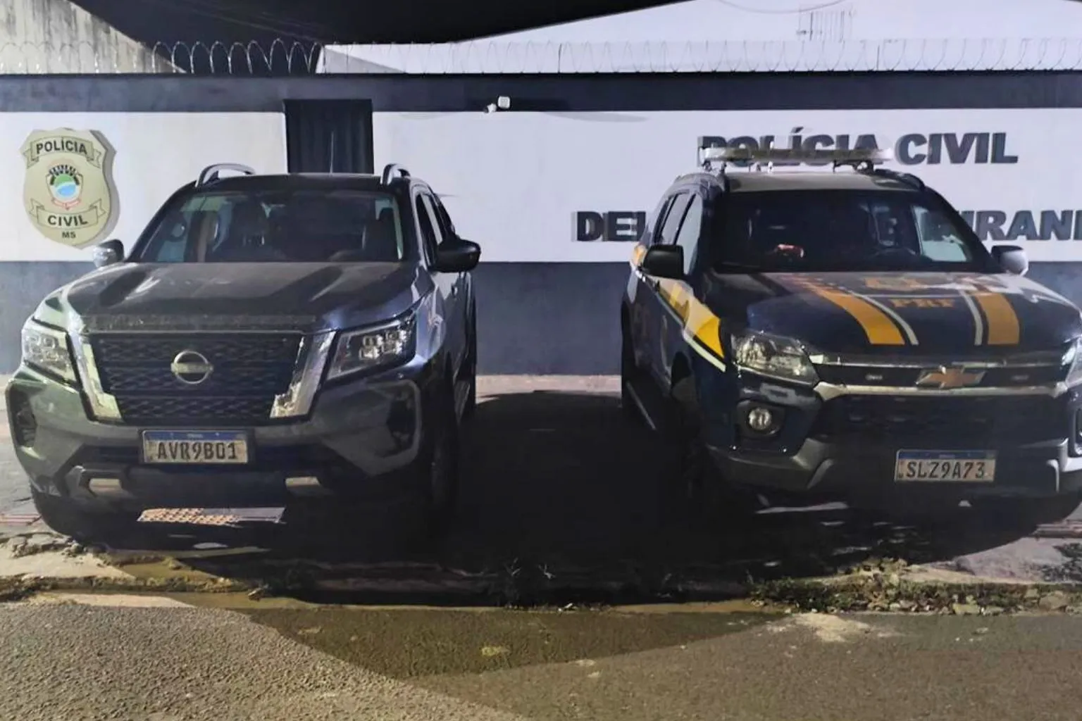 PRF apreende Nissan Frontier roubada com placa adulterada durante fiscalização na BR-262 em Miranda