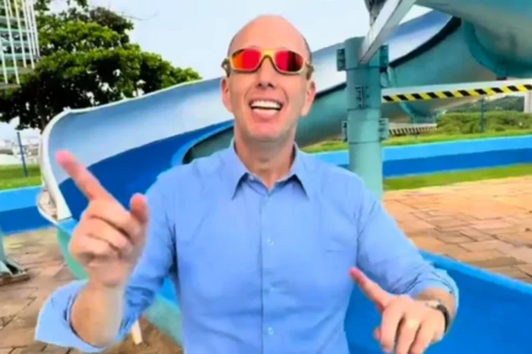 Rodrigo Manga, o "prefeito tiktoker", é afastado por 180 dias por suspeita de corrupção em contratos da saúde. Entenda a Operação Copia e Cola.