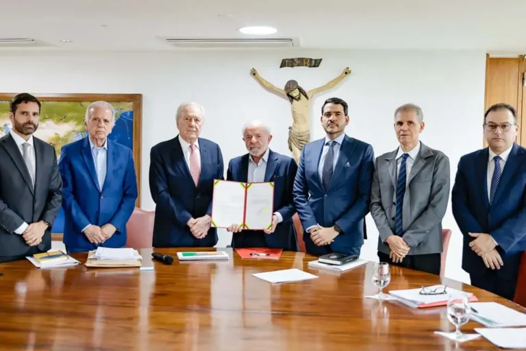 Entenda o Projeto de Lei Antifacção: penas mais rígidas, infiltração policial, bloqueio econômico e mais. Saiba como o Brasil combate o crime organizado.