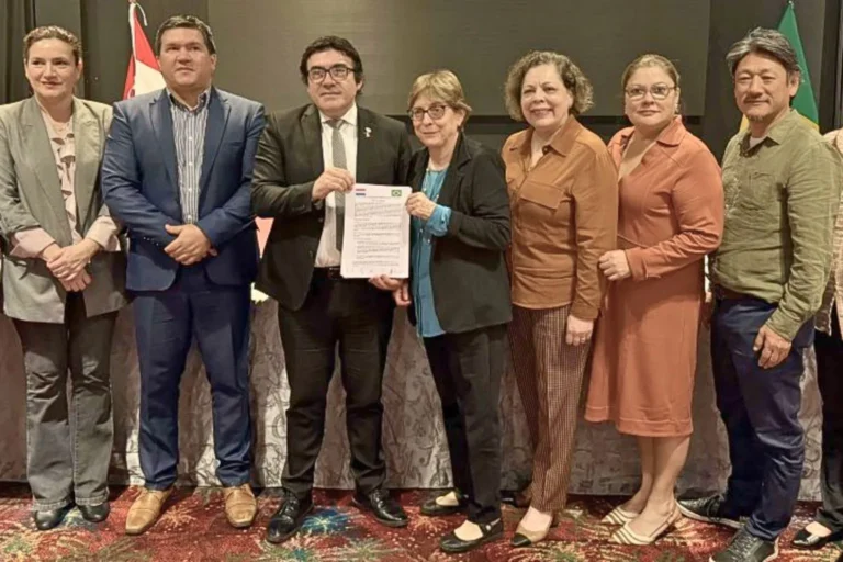 Brasil e Paraguai unem forças em Dia D binacional para campanhas de vacinação na fronteira a partir de 2026. Amplie a cobertura vacinal e fortaleça a saúde!