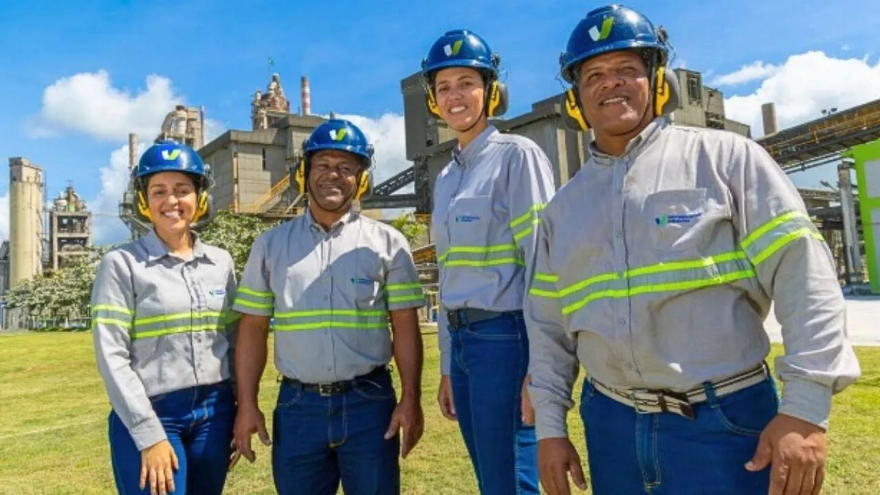 Inscreva-se no curso gratuito de Eletricista Industrial em Corumbá (MS), oferecido pela Votorantim Cimentos. Vagas limitadas, garanta sua participação!