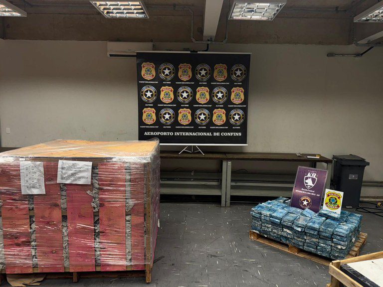 PF e Receita Federal apreendem 1,2 tonelada de cocaína no Aeroporto de Confins 2 9ad706f1 3230 447f ace5 3e3a1352fa1c