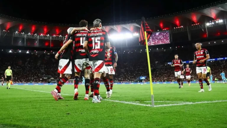 Flamengo pode garantir o título do Campeonato Brasileiro no Maracanã nesta quarta, dependendo dos resultados de Palmeiras e Atlético-MG. Saiba todos os cenários!