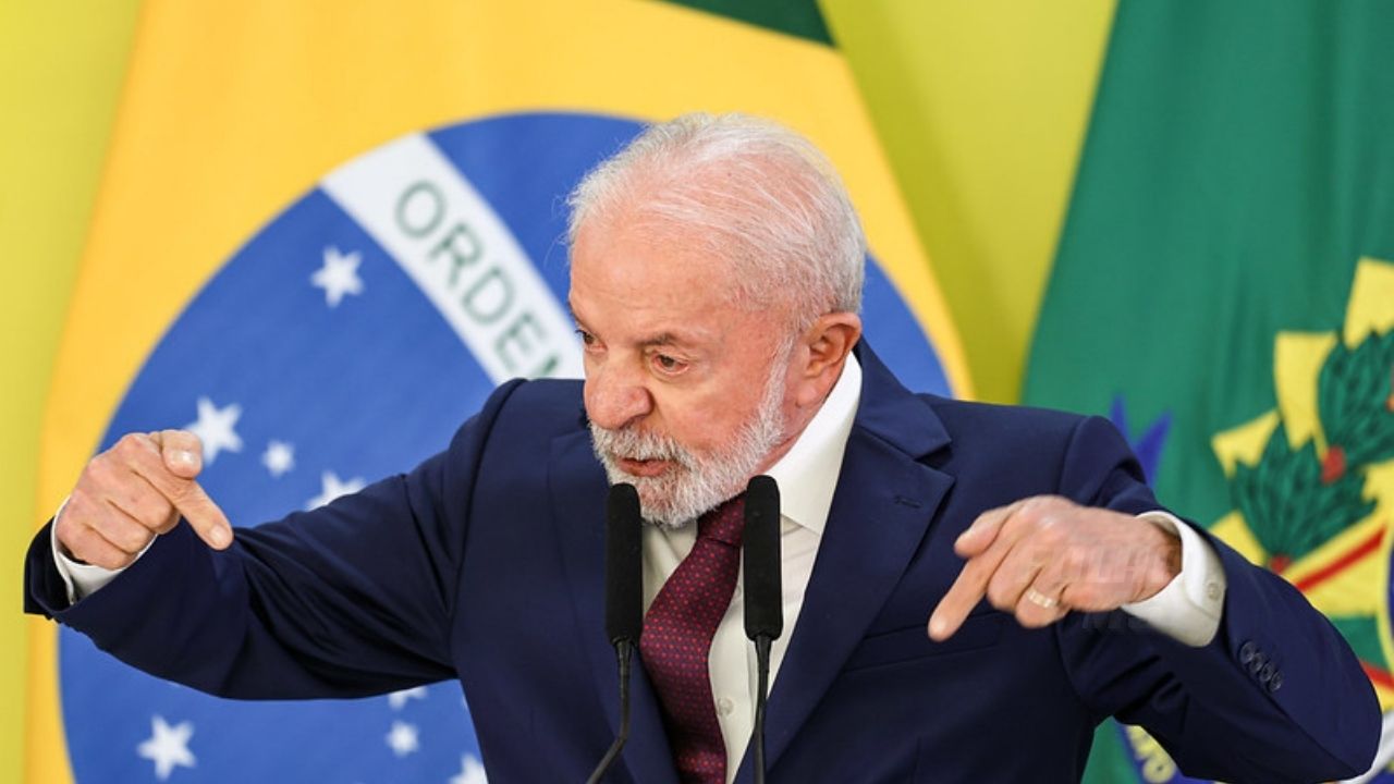 Lula defende tolerância zero após operação da PF no INSS, afirmando que não há proteção a envolvidos, incluindo ministros e familiares.