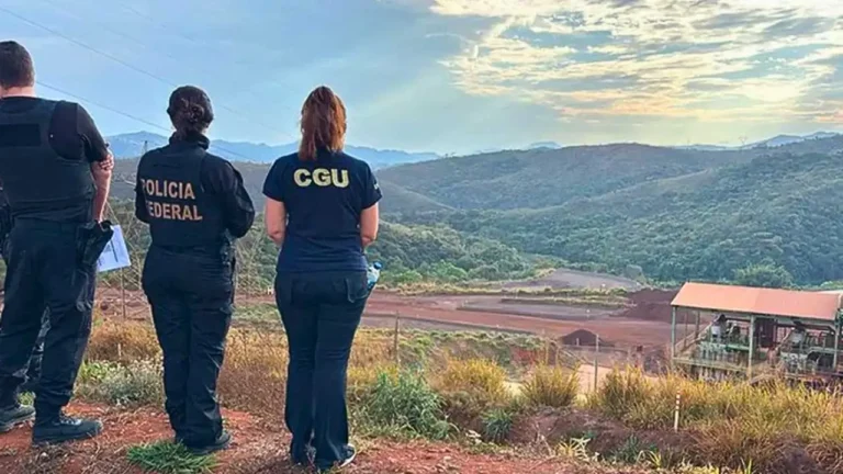 Estudo revela irregularidade em 37% dos processos de mineração no Brasil. Dados detalham falhas, áreas proibidas e inadimplência de tributos. Confira!
