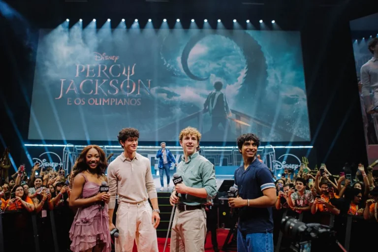 Confira as novidades do Disney+ na CCXP25: Percy Jackson, Paradise 2, The Testaments, The Beauty e parceria exclusiva com Fortnite. Saiba tudo!